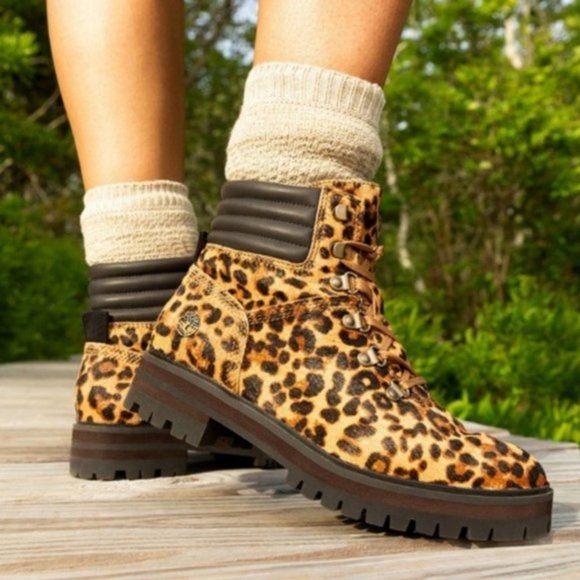 Timberland London Square Mid Hiker Boots Calf Hair Leopard Print Size 8 NEW - Picture 1 of 8